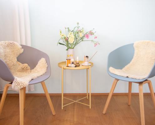 Dr. med. Barbara Ordon, Medizin, Ayurveda, Coaching, Hannover, Beratung, Stühle